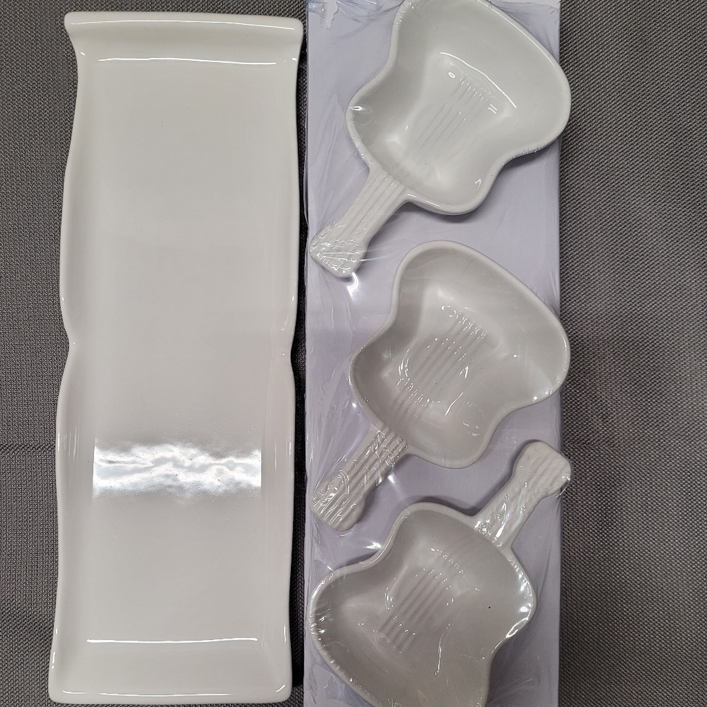 Dolly Pardon ceramic serving set